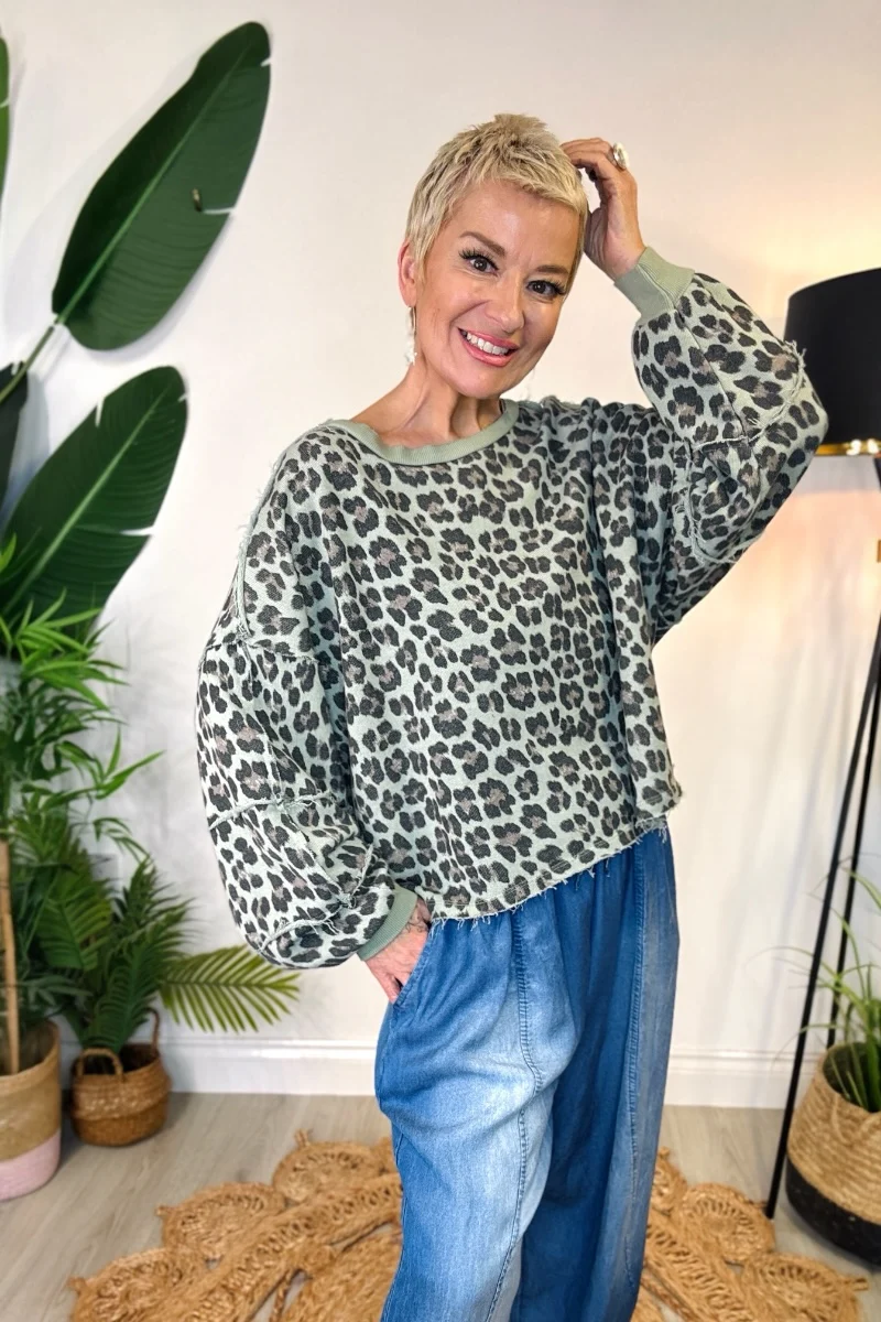 Chelsea Leopard Print Sweatshirt - Image 5