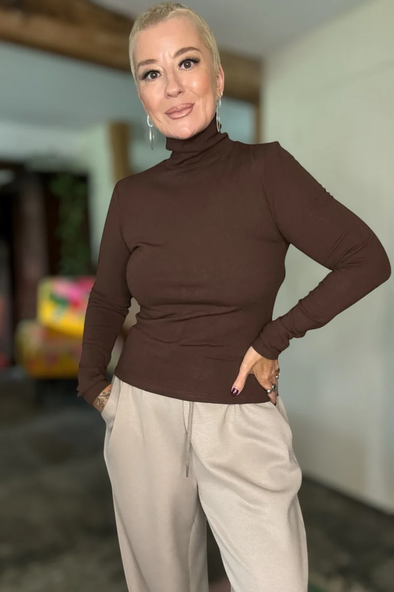Classic Fitted Polo Neck - Image 7