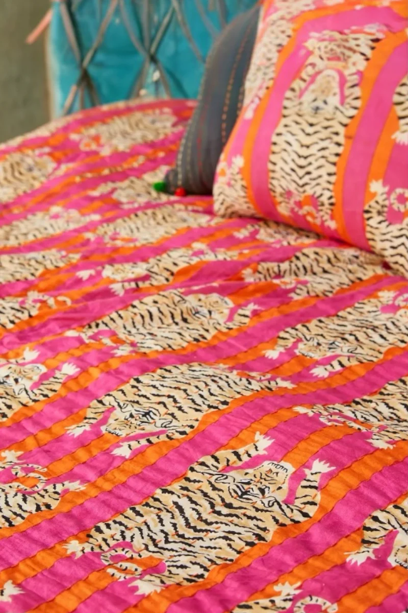 Tiger Stripe Kantha Bed Throw - Image 3